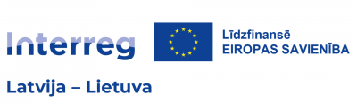 Teksts ar ziliem burtiem: Interreg Latvija - Lietuva. Labajā malā Eiropas Savienības zilais karogs ar divpadsmit dzeltenām zvaigznēm, kas izvietotas apļa formā. Karogam labajā malā teksts ar ziliem burtiem: Līdzfinansē Eiropas Savienība